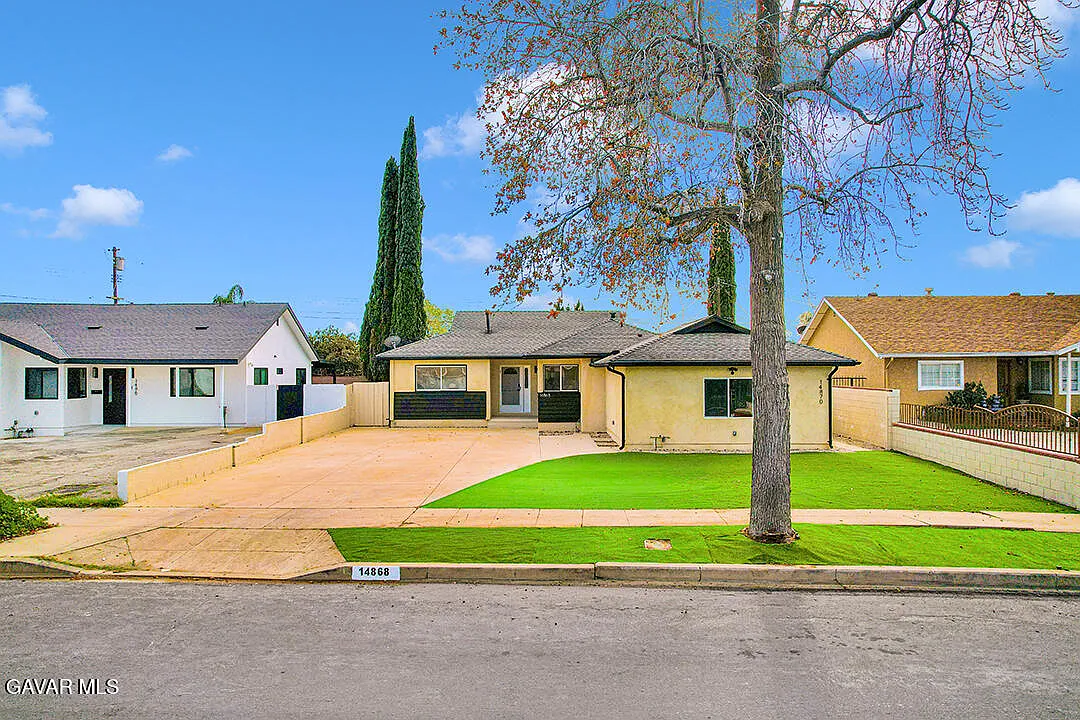 14868 Envoy St